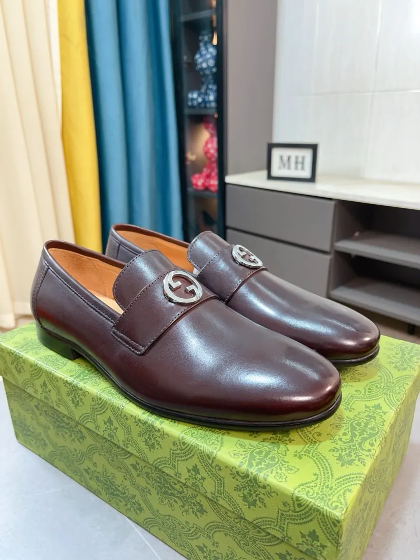Men's shoes 💰500🌹🌹【GUCCI】The most popular classic Gucci leather shoes. Synchronized with the official website, the upper is made of Italian first-layer cowhide ➕cowhide lining, with unique brand and unique craftsmanship. Highlighting the hot style of the new year. Stop hesitating, stop wandering, get it now. Number: 38--44